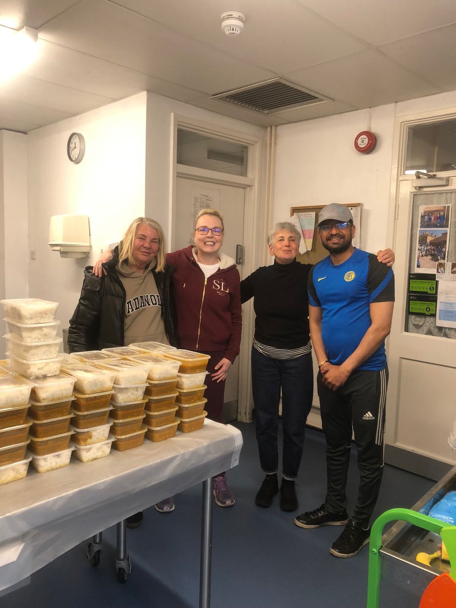 Well Done Everyone, it was great Team work. Catherine, Sasha, Zohaib and Eric thank you for joining us at our community kitchen. @coyleneil @FareShareUK @cosouthwark @felixprojectuk @PHPrimarySchool @BallersAcademy_  @timeandtalents