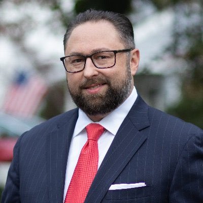 @powderpuff1999 Looks like Jason Miller stopped trimming his vag beard and now it’s a full bush🤣🤣