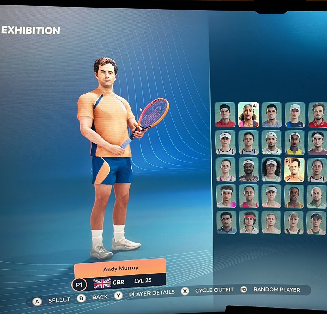 This is hysterical 🤣 😂 look @ the supposed @andy_murray he looks like he's sunk 10 vodkas & put on 3 stone lol 😆