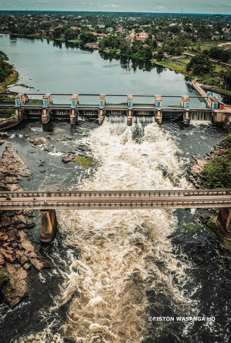 ⚠️ SOS KISANGANI ⚠️
Depuis 2 jrs, la ville de Kisangani vit SANS ÉLECTRICITÉ et SANS EAU ! Le drame social est intenable ! Ça fait 5 ans que la Centrale Hydroélectrique de la Tshopo est down. Les matériaux laissés par les Belges sont devenus vétustes au plus haut point…

1/5