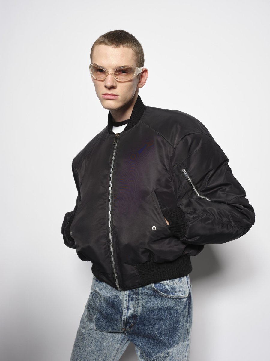 TheChicGeekuk's tweet image. When did pissing yourself become the new trend? #discuss

JORDANLUCA

#fashion