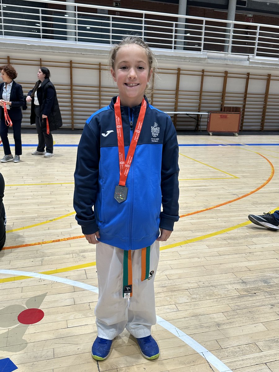 Colegio Luis Amigó (@colegioamigo) on Twitter photo Irene Zabalza Aicua, subcampeona de Taekwondo en las finales de los Juegos Deportivos de Navarra <a href="/deporte_na/">Deporte - Kirola</a>
Toda la información en: goo.su/hsuUSg
#ReSuena #Taekwondo Irene Zabalza Aicua, subcampeona de Taekwondo en las finales de los Juegos Deportivos de Navarra <a href="/deporte_na/">Deporte - Kirola</a>
Toda la información en: goo.su/hsuUSg
#ReSuena #Taekwondo