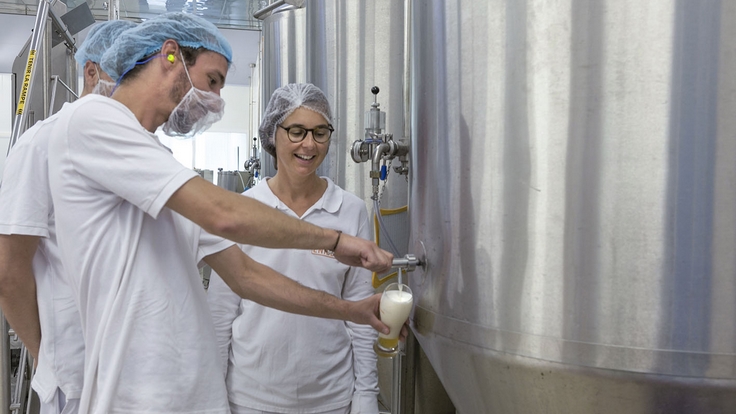 Une nouvelle Licence pro Bières et Spiritueux lancée à la rentrée 2024

L'ENILEA et l’UHA68 s'associent pour proposer cette nouvelle formation destinée aux futurs techniciens de production en brasserie et distillerie.

biere-actu.fr/une-nouvelle-l…

<a href="/ENILBIO_Poligny/">ENILEA Mamirolle-Poligny</a> 
<a href="/UHA68/">UHA</a>