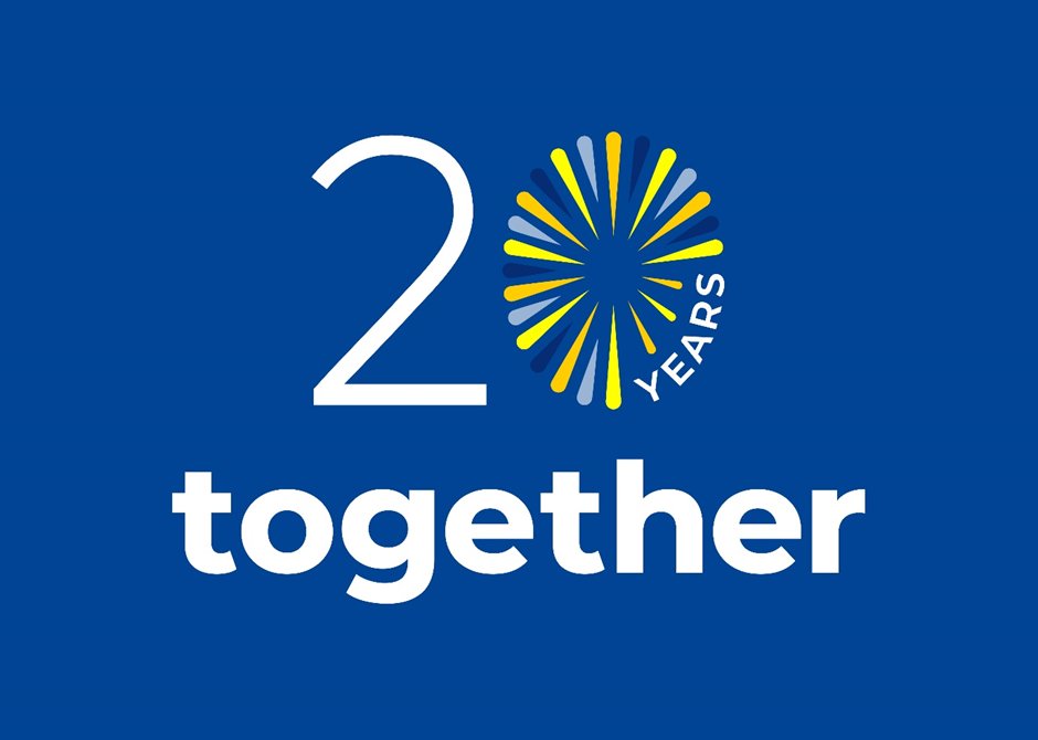 On 1 May 2004, 🇨🇾 🇨🇿 🇪🇪 🇭🇺 🇱🇻 🇱🇹 🇲🇹 🇵🇱 🇸🇰 🇸🇮 joined the EU. It was the biggest 🇪🇺 enlargement in its history. Tomorrow, we celebrate 2⃣0⃣ years of this fascinating history. 2⃣0⃣ tweets on how #CohesionPolicy has contributed to this success. #20YearsTogether 1/20