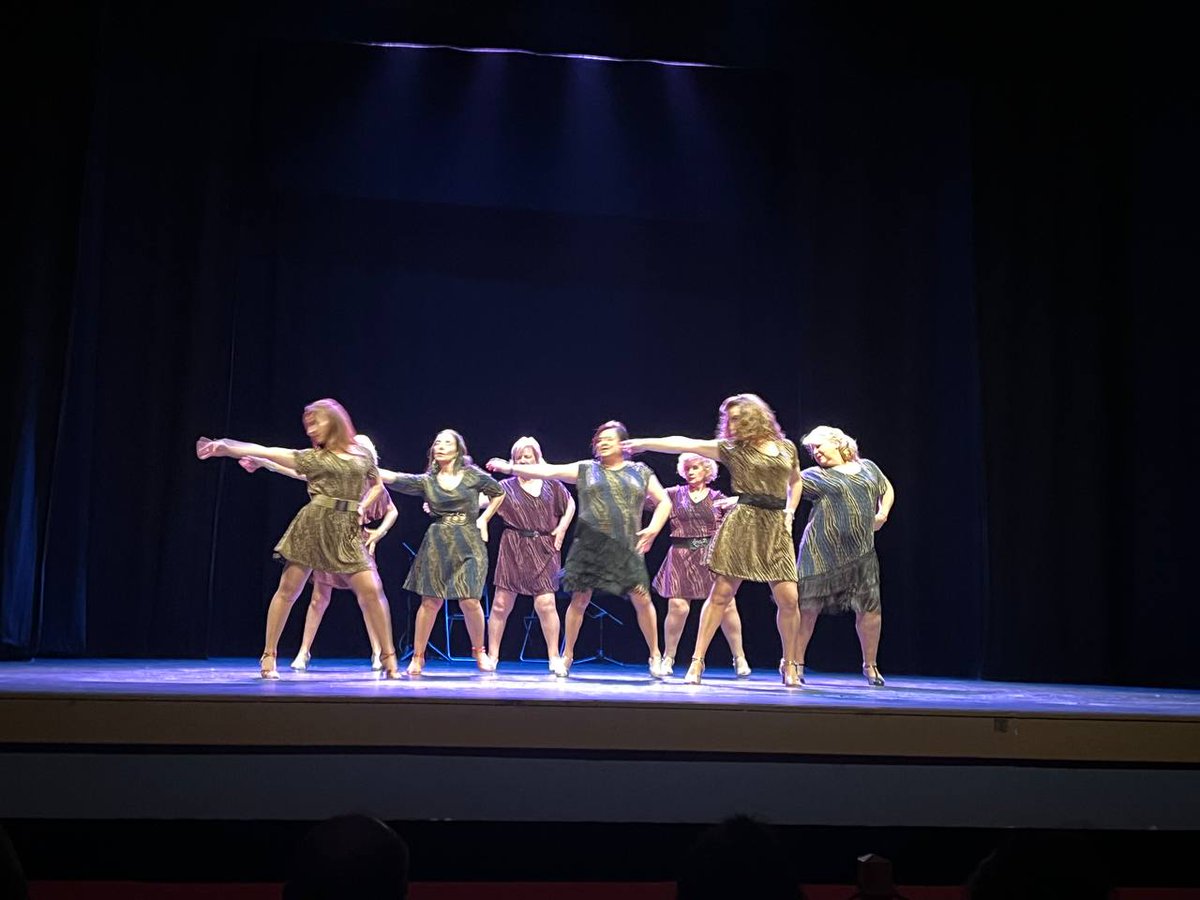 ParlaBaila's tweet photo. Gran mañana la del domingo, muchas gracias al @AytoParla  a @TrianaEscueladeDanza Parla y por supuesto al solidario público asistente, por ayudarnos a recaudar fondos para este proyecto solidario que ayuda a los niños y niñas necesitados de Filipinas. https://t.co/042m7k1KGW