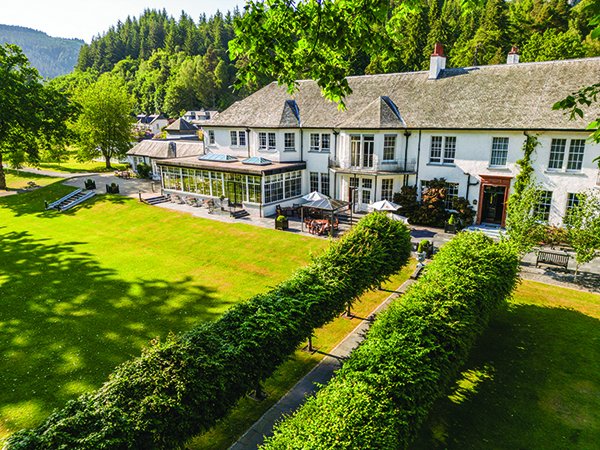 Premier #Hospitality - Scotland’s Dunkeld House Hotel unveils a set of newly renovated suites, where consciously selected tactile finishes seamlessly blend comfort and luxury. premierconstructionnews.com/2024/04/30/dun…