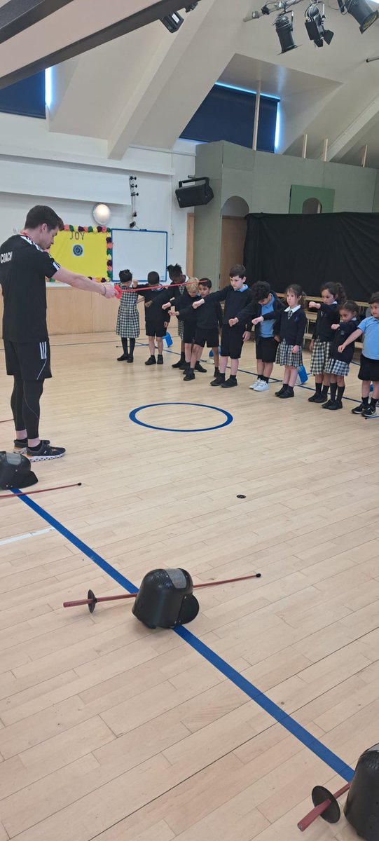 FORM 2 FENCING WORKSHOP 
Watching the @UptonForm2 children immerse themselves in a fencing workshop last week  was pure joy! Education meets excitement as they wield foils and learn valuable lessons in discipline and focus. @UptonHouseSch @UptonHead @UptonPrePrep 🤺✨