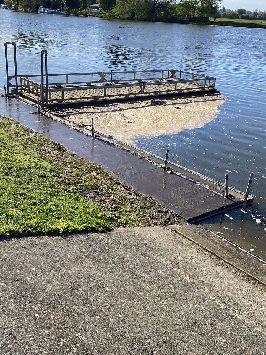 Over 10 hours of sewage dumped by @thameswater at Little Marlow in last couple days. AGAIN. Disgusting 😥
@MATatBucks @joymorrissey this is on your watch. What have you done in 14 years. What are u doing now !😡
@bucksfreepress @SteveBackshall @MyMarlowUK @RiverActionUK