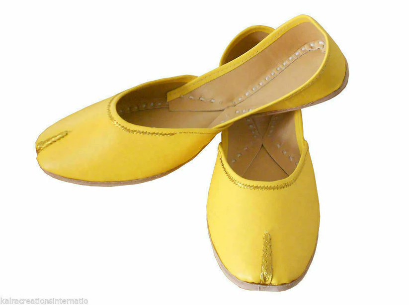 Women Shoes Handmade Leather Mojaries Indian Casual Multi-Color Yellow Jutties Flip-Flops Flat
bit.ly/3xVYLvs

#KalraCreations #Kalra #Creations #Handmade #IndianHandmade #Indian #Traditional #Ethnic #menmojaries #menshoes #womenmojaries #womenshoes #mojaries #jutties