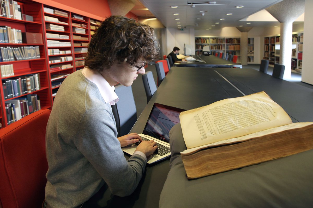 Onderzoekers opgelet!
Van ma 6 t/m vr 17 mei is onze Leeszaal #BijzondereCollecties gesloten ivm renovatie en verduurzaming van de gevel!
➡️edu.nl/wx6dh

Our #SpecialCollections Reading Room is closed from 6 to 17 May due to renovations.
➡️edu.nl/ajuey