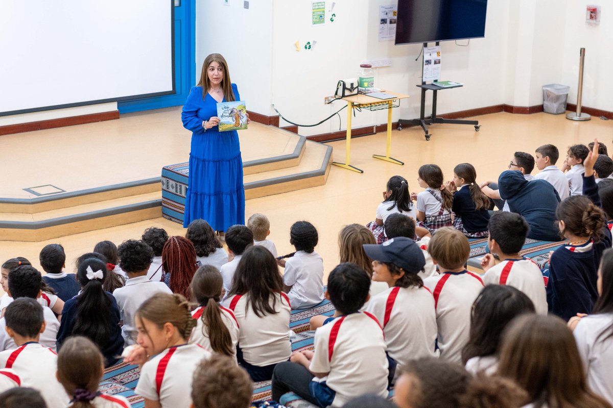 sekqatar's tweet image. Exciting times during Book Week 2024 as we welcomed author Ghada Kofa! Upper PYP students had a blast with her interactive storytelling session. Let's keep the reading spirit alive! #BookWeek #AuthorVisit #InteractiveStorytelling🌟