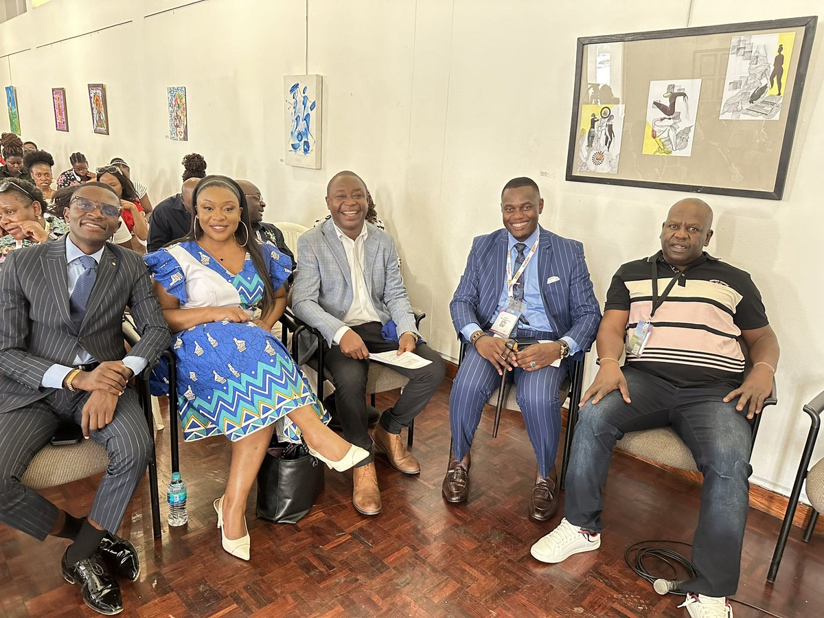 chiefkoti's tweet image. #WhileAtWork I had the privilege of moderating and hosting the @InfoMinZW Media Indaba alongside the #ZITF2024 in Bulawayo.

Vice President Mohadi graced the event, which aimed to align the media sector’s activities with the national development goals. The Indaba served as a…