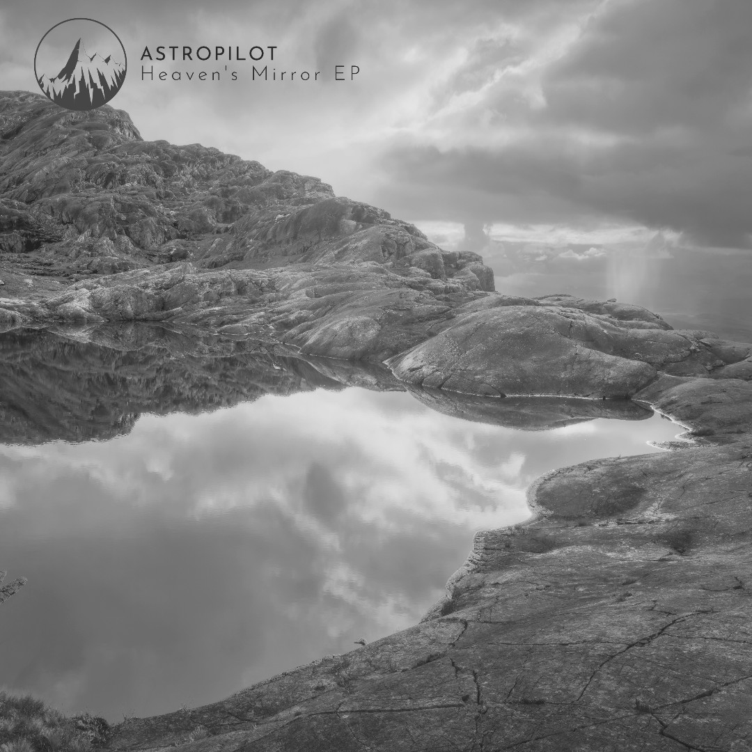 Re-cap 🔄 AstroPilot - Time of Chaos (Heaven's Mirror EP, AS032) Find it here ⤵️ album.link/HeavensMirrorA… @AmbientScps @ValleyVRecords #valleyviewrecords #ambient
