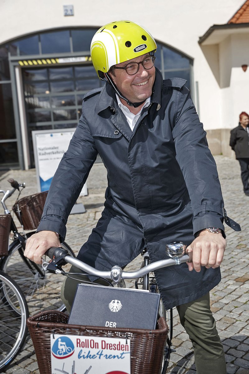 Frage für einen Freund: was wurde eigentlich aus dem ehemaligen #FahrradMinister @andreasscheuer?