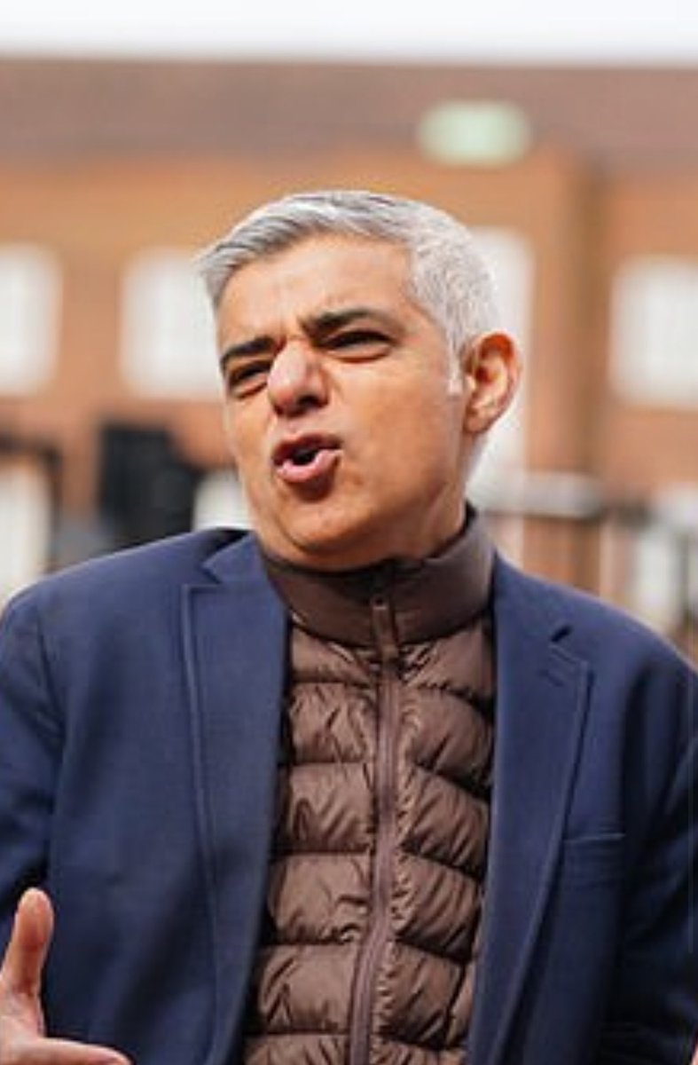 #ThisMorning Sadiq Khan. Weak on Crime. Weak on the causes of crime. Weak on Knife crime.

If you’re a Moron and want more of people wielding Knives then #VoteKhan - if you don’t want to see this anymore then #VoteKhanOut he’s a WEF STOOGE