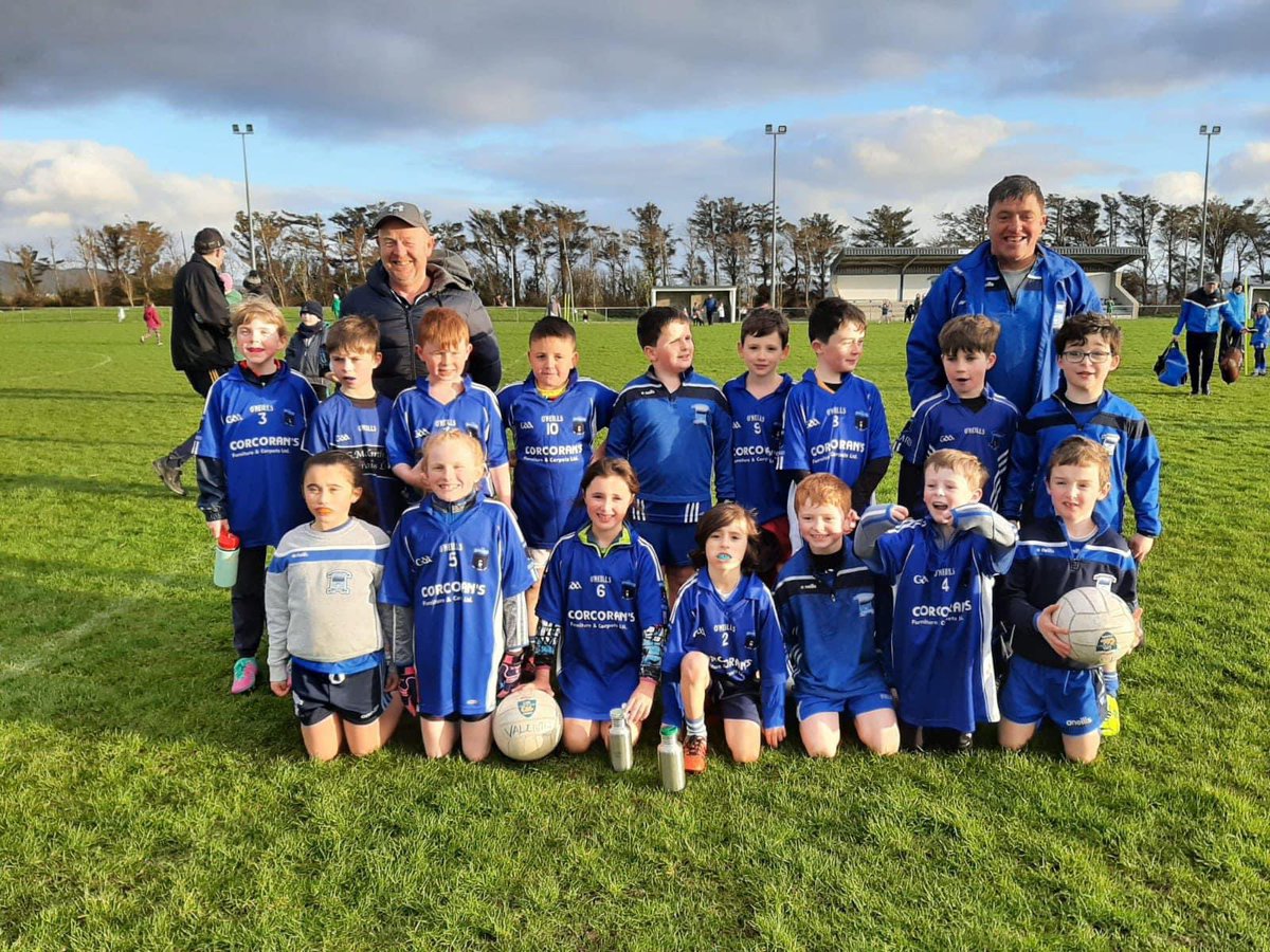 Well done to U9 Reenard/ Valentia  who participated in the u9  blitz held in St Marys GAA Club Cahersiveen last night. This is the group second blitz with Reenard hosting the blitz the first week. Already we can see them all improving. Thank you to their coaches Cormac & Jim.