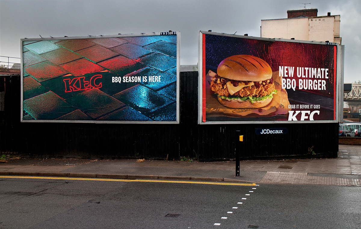 If it's one thing that Brit's can do, it is enjoy a BBQ no matter what the weather. @KFC_UKI's latest campaign for the new Ultimate BBQ Burger launches with a campaign by @motherlondon leans into that state of mind > ow.ly/QLar50RsebR