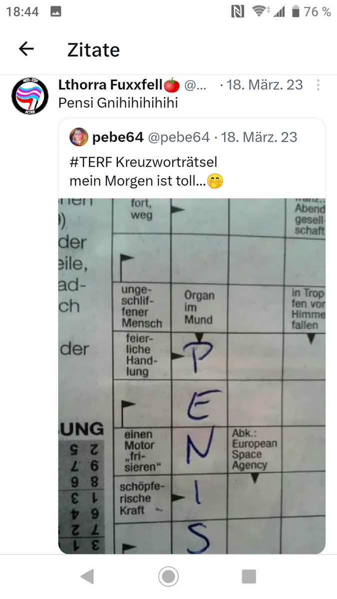 Und was für Werte und Vorstellungen #penispebe in Bezug auf Frauen und Feministinnen hat, ist lange bekannt.
Das misogyne 'T'-Wort mit dem TransRechtsaktivisten* beständig h*tzen steht in Zusammenhang mit Drohungen und Gewalt gegen Frauen, es ist beleidigend.

#Antifeminismus