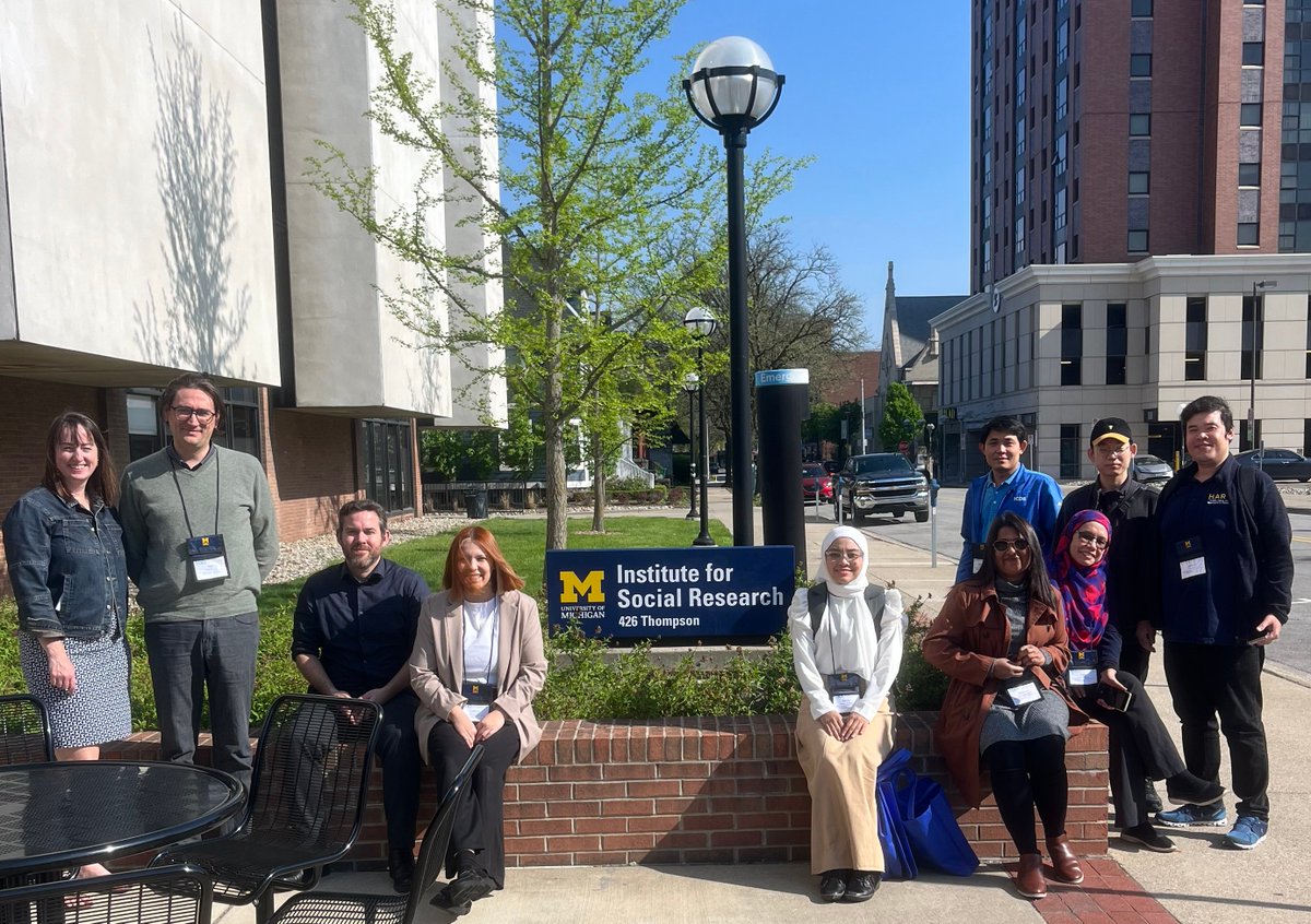 Freshly returned from Detroit with plenty of new insights and connections - thank you @hrsisr and @umisr for having us at the HRS 2024 Interviewer Training! 🇺🇸