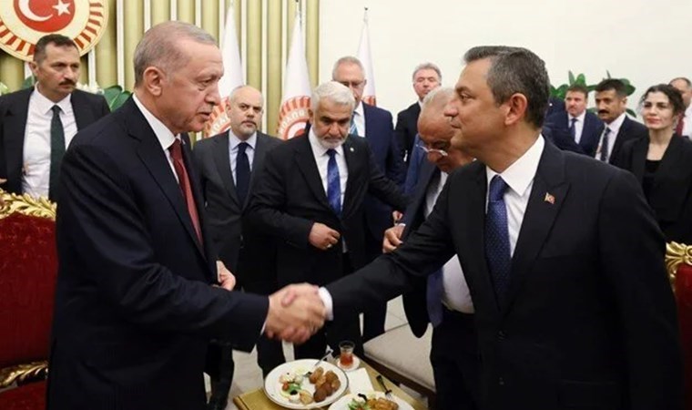 theanatoliapost.com/ozgur-ozelden-… 
CHP lideri Özgür Özel, AK Partili Cumhurbaşkanı Erdoğan’la yapacağı görüşme için “Çok ciddi hazırlıklar yapıyoruz” dedi.
#CumhurbaşkanıErdoğan #görüşme @herkesicinCHP @eczozgurozel