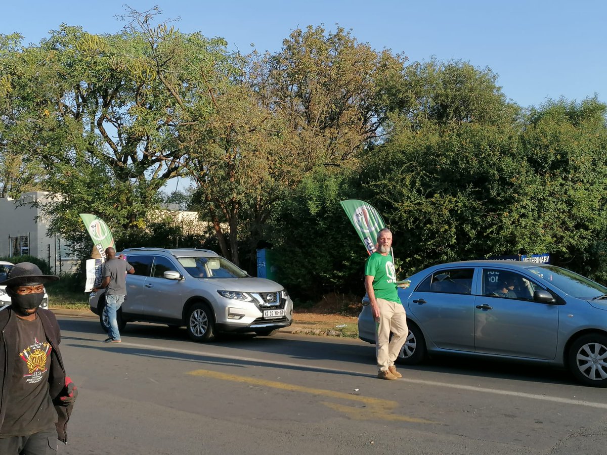 🟢Johannesburg-metro: Fairlands - Maandag  29 April 2024

Die VF Plus verf Fairlands groen! Maak seker jy stem op 29 Mei 2024! 💚
#GroeiendeGroenGolf #VFPlus #Fairlands #HerstelEnBou #29Mei2024 #OnsStaanOpEnBou