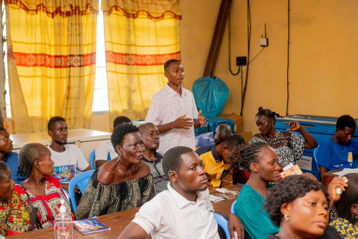 Après deux jours de renforcement des capacités en #SSR, les relais communautaires sont dans leur communauté pour donner une bonne information sur la sexualité et la reproduction. #MakokiYaMwasi