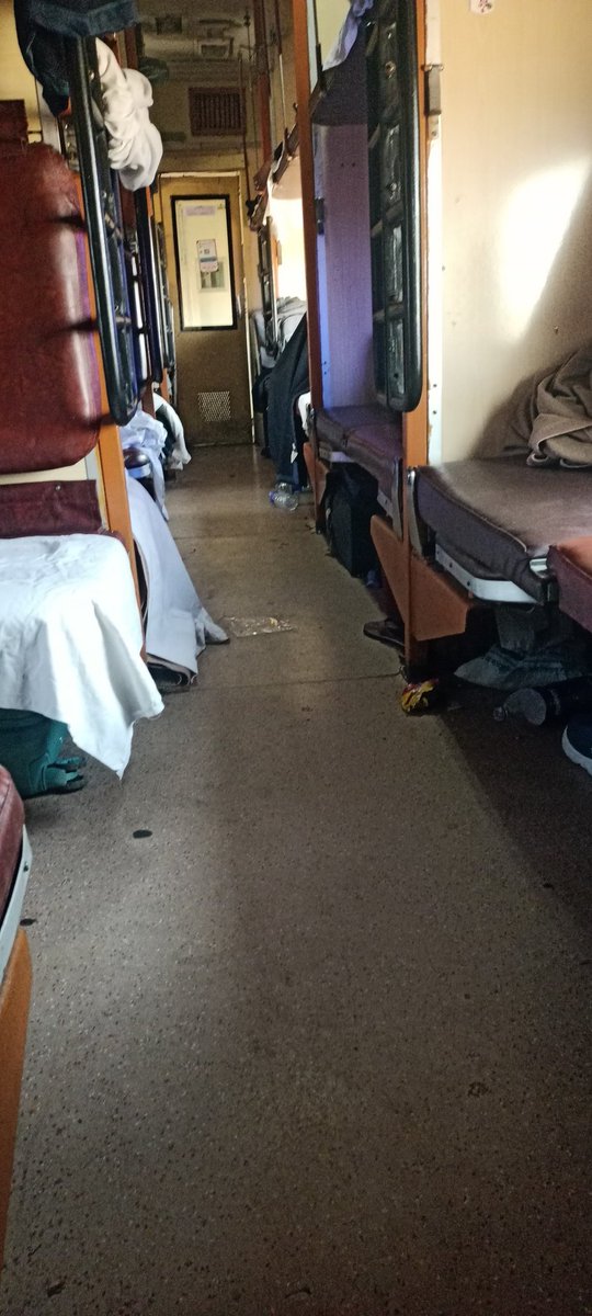 #indianrailway #ashwinivaishnaw sir #INDIANGOVERMENT #PMO
Train no. 03251
DNR -SMVT SPECIAL TRAIN 
My PNR 6734443370
There are Coaches  so dirty and AC is not working....
And there is no safety staff and coaches Attender ....
Bhagwan bharose h Train Divert hone ke bad......