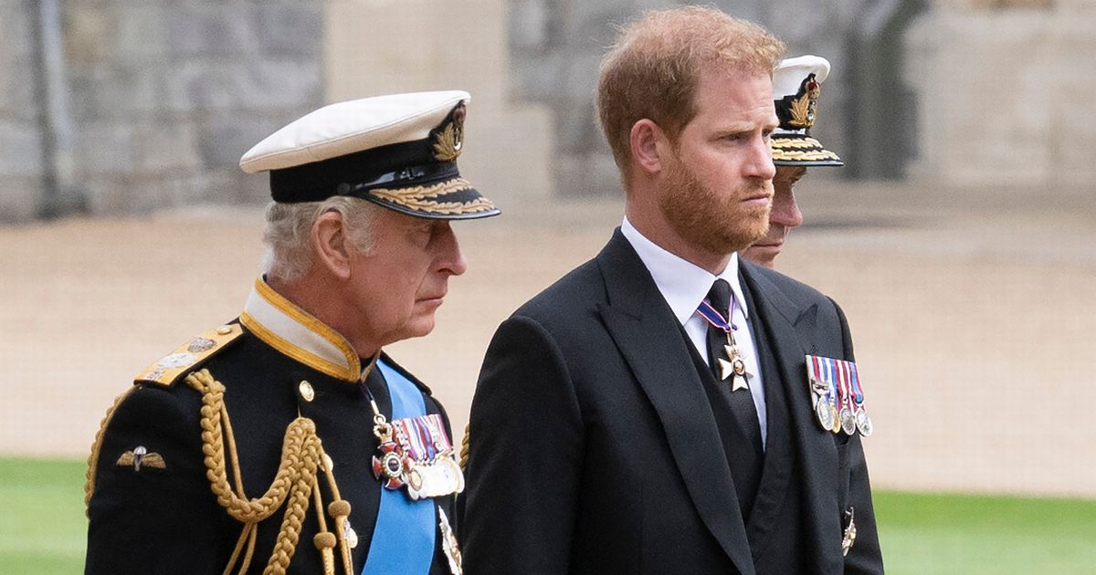 King Charles 'will make an effort to see Prince Harry' amid fraught relationship mirror.co.uk/3am/us-celebri…