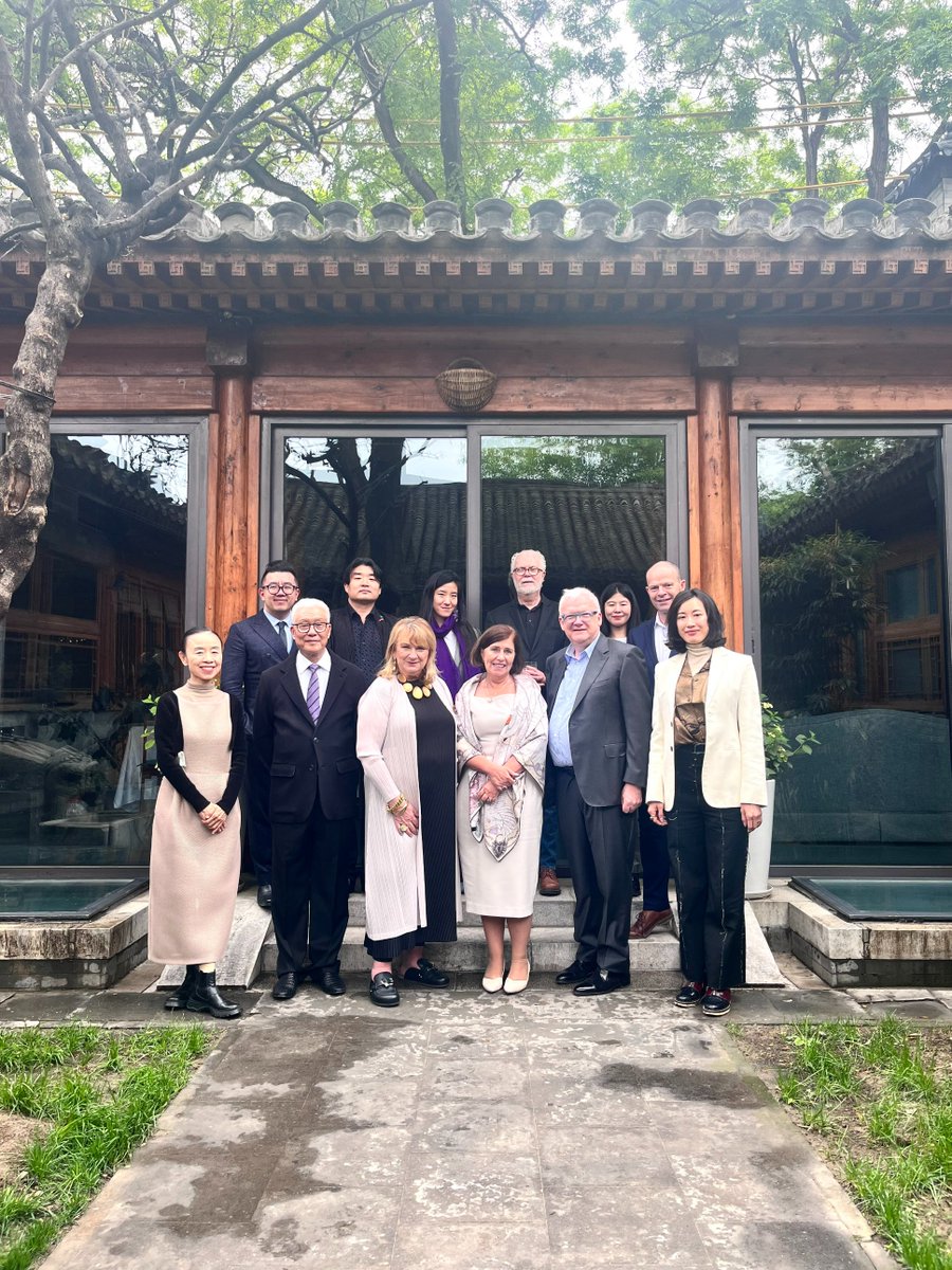 Ambassador Derwin was delighted to host a delegation from the Royal Hibernian Academy of Arts in #Beijing this week, including President Dr Abigail O’Brien & Director Patrick T. Murphy - a great way to facilitate valuable exchanges between Irish & Chinese cultural institutions.