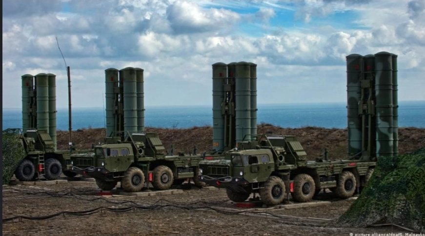 A delegation from Iran's Ministry of Defence visited a Russian plant that manufactures components for the S-400 air defense system. Iran is seeking to enhance its indigenous air defense capabilities by utilizing some of these components. Iran has been looking to strengthen its