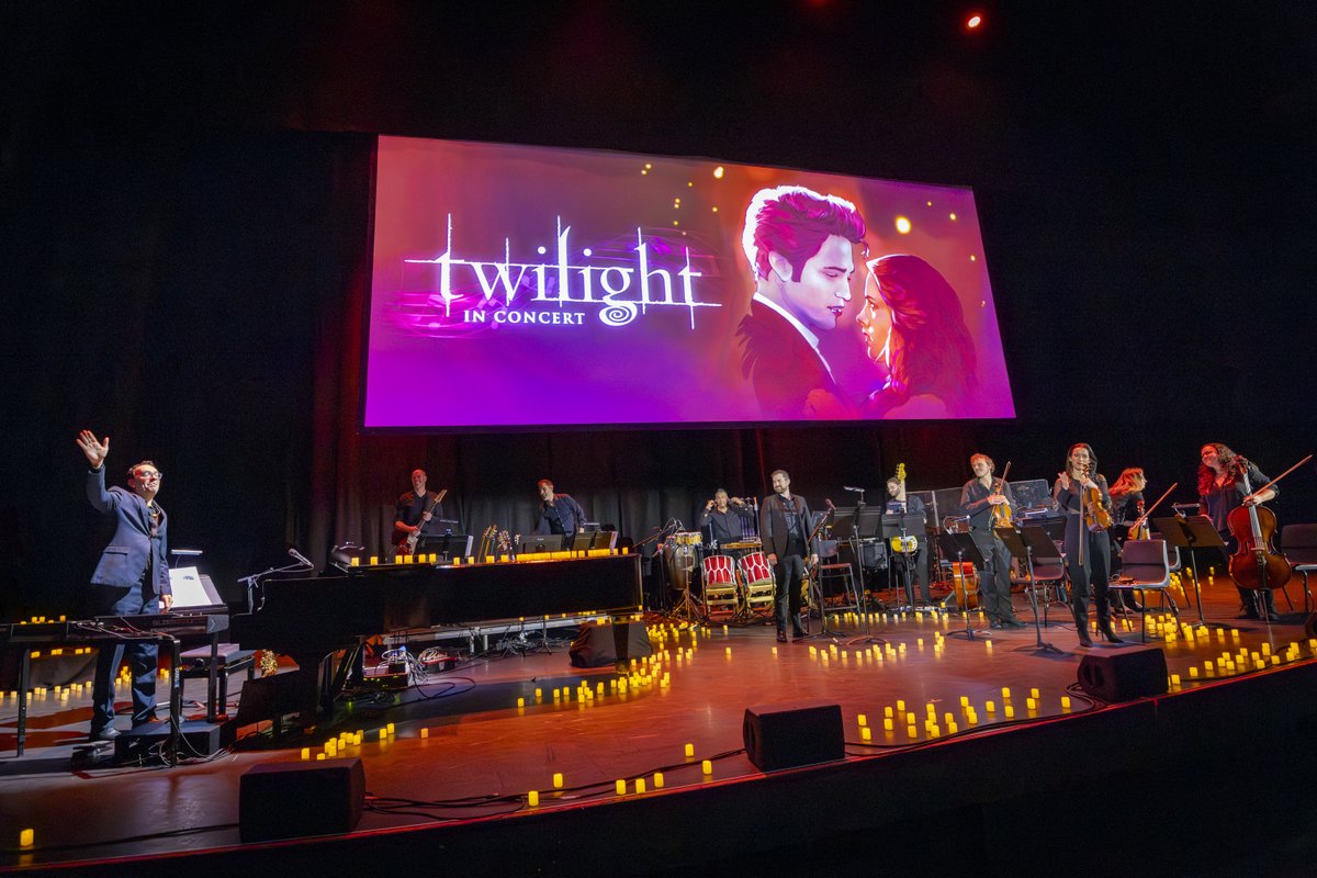 TheArtsShelf's tweet photo. TWILIGHT IN CONCERT - Live-to-Film UK Tour Announced!

MORE INFO 👉 https://t.co/0pOREJOTUn

#TwilightInConcert #Twilight #KristenStewart #RobertPattinson https://t.co/uLVPBhfaUY