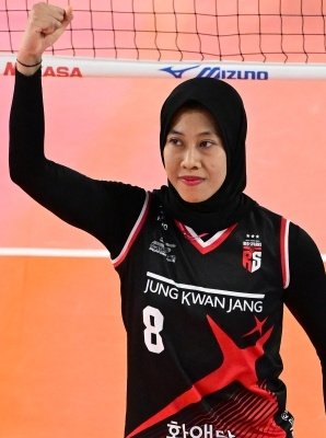 #Breaking Megawati Hangestri Pertiwi resmi perpanjang kontrak dengan Jung Kwan Jang Red Sparks untuk musim depan. Gaji Mega naik dari 100.000 USD ke 150.000 USD #KoreanVLeague