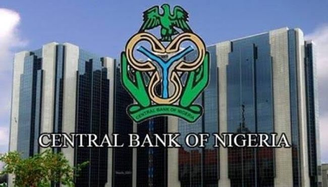 Just In: CBN directs OPay, Palmpay, Kuda Bank, and Moniepoint to stop onboarding new customers

Let me break this down in a plain language.

Tinubu’s govt has asked Opay, Palmpa, Kuda Bank, and Moniepoint to stop new customers from opening accounts on their platforms.

So, if…