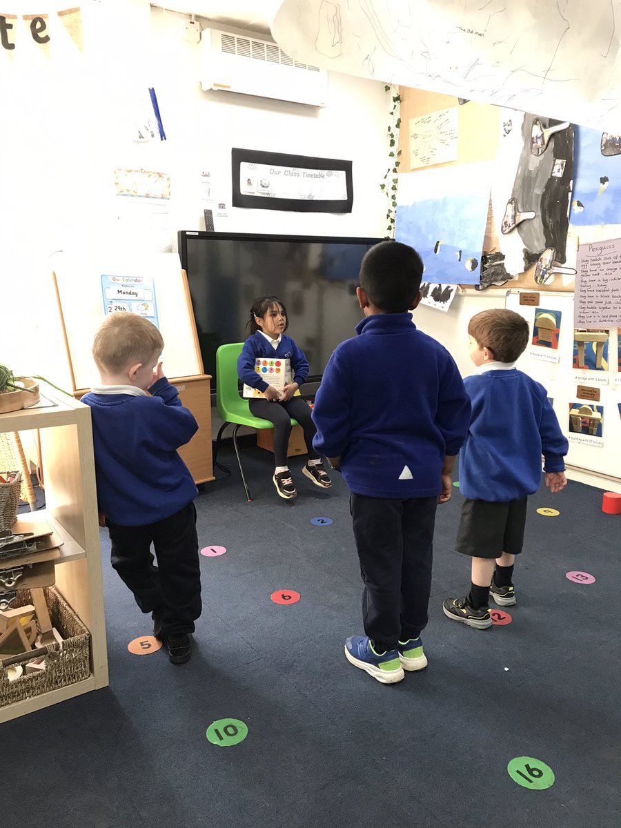 “Great listening, good sitting. Now can you sit on your spot!” … think I’m out of a job 😂 The Acorns have taken over the teaching today 📚@WroxhamSchool