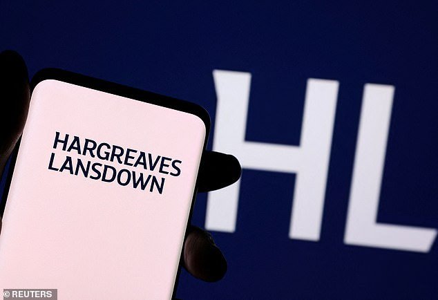 Breaking:  Hargreaves Lansdown and St James’s Place are benefiting from the ISA season as assets grow nybreaking.com/hargreaves-lan… #assets #benefiting #dailymail