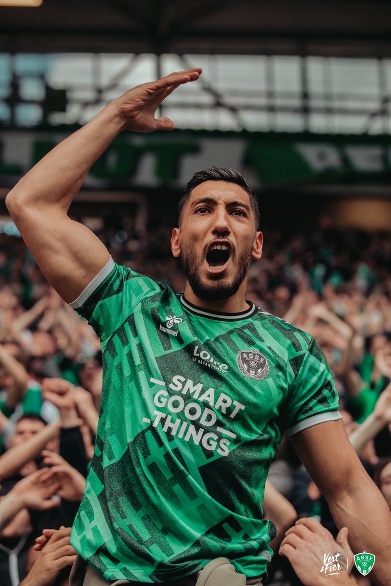 Breaking impartiality again to tell you that this is one of my favourite shirts this season 😤😤

@ASSEofficiel