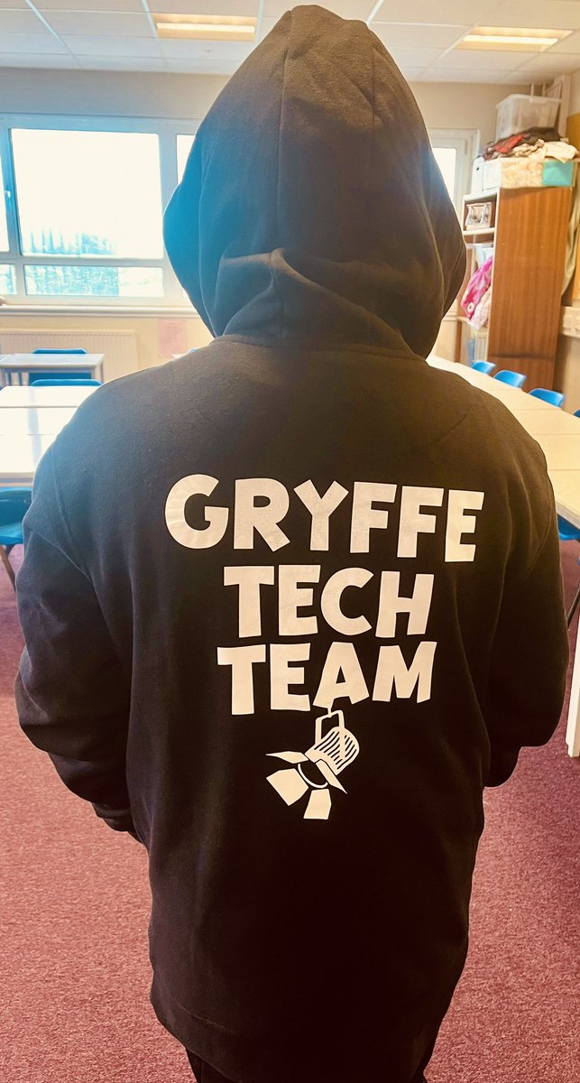 Looking forward to seeing these threads glow in scene changeovers! Special thanks to Miss Marshall 🫶 Roll on, school show 2024, *Sunshine on Leith* 🎭 
<a href="/GryffeHighSch/">Gryffe High School</a>
