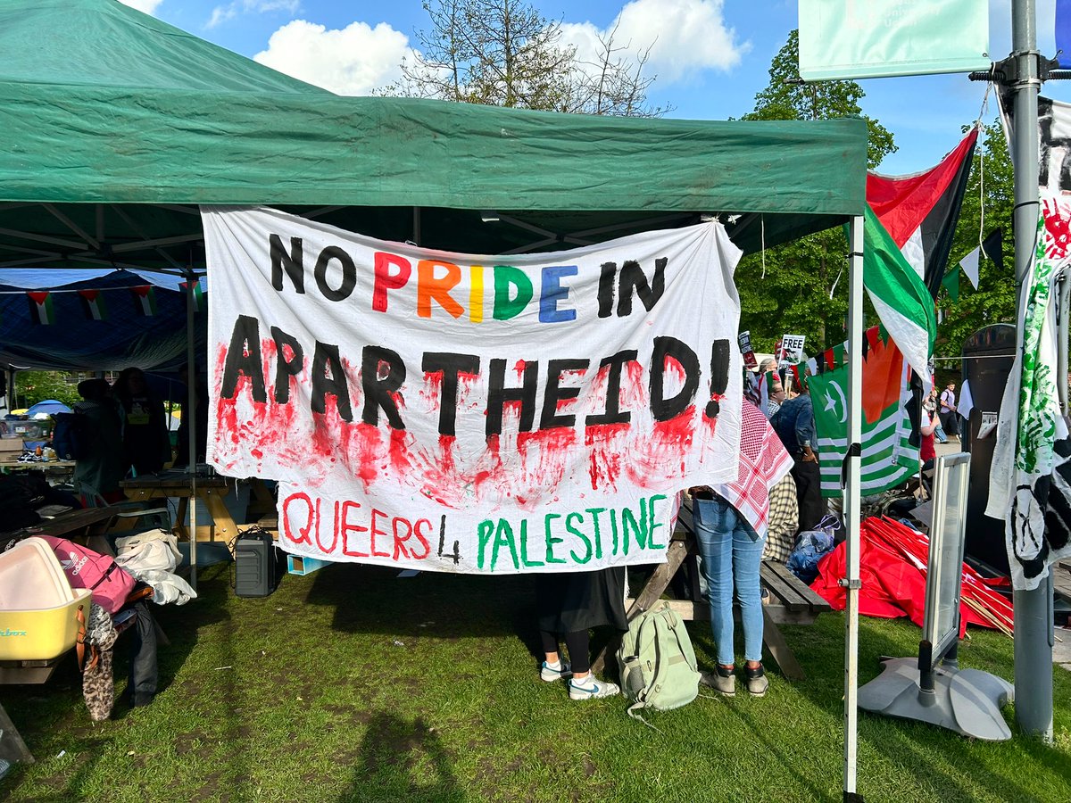 Big emergency demo at Leeds University encampment this evening #AllEyesOnRafah