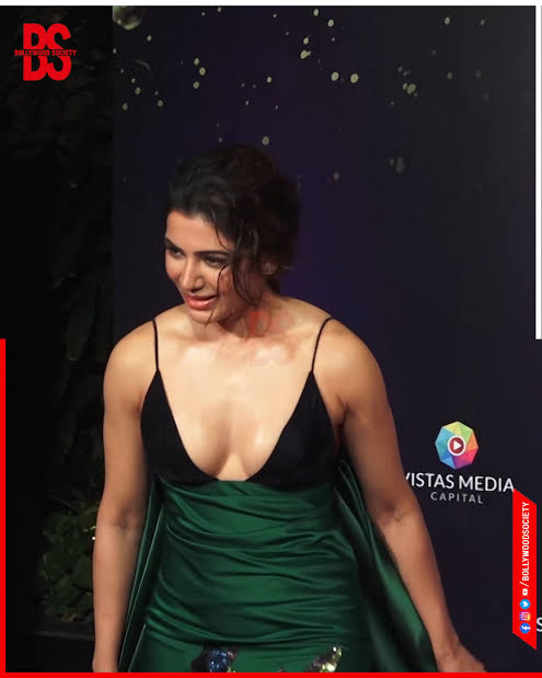 isSexybollywood's tweet photo. Yes she is Tollywood Bitch
#Lanjaa #SamanthaRuthPrabhu #Samanthahot #AnushkaShetty #Samantha #pathan #yrf #shahrukhkhan #deepikapadukone
#shuritihassan #shehzada #kirtisanon 
#deepikapadukone #pathan #sexyspy  #haseenadillruba #tapseepannu #yrf #tseries #bollywood
#priyankachopra https://t.co/0qUKnM6RQX