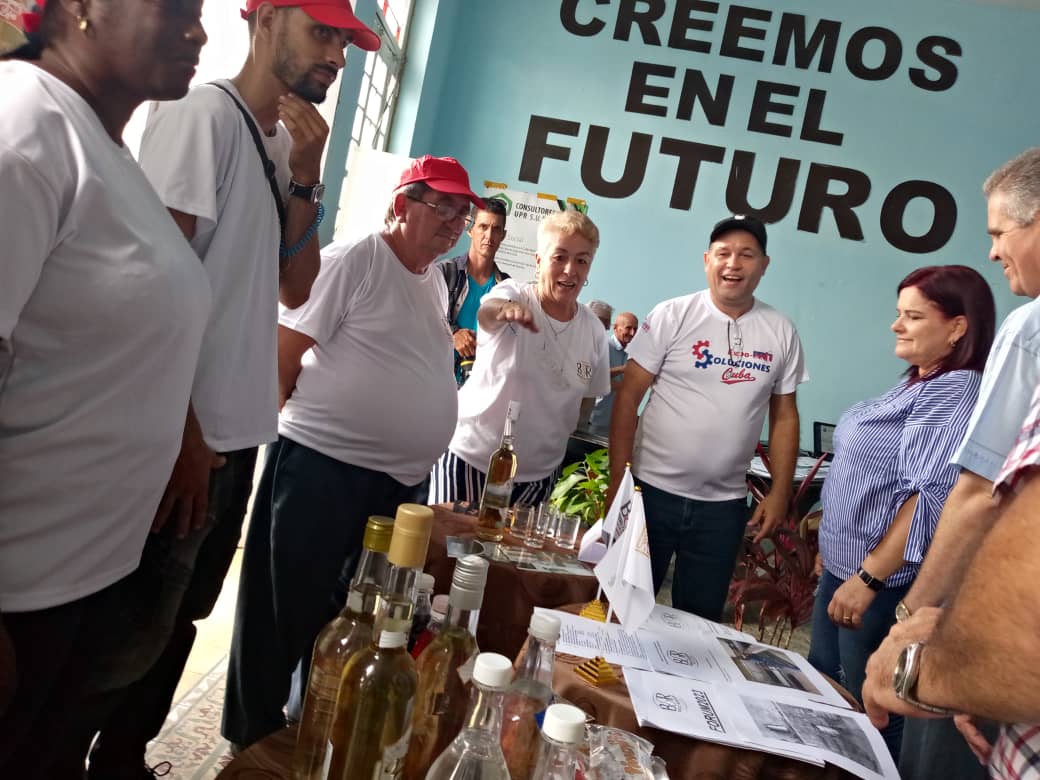 Expo-Anir 2024 abrió sus puertas en #PinardelRío con la participación de 40 empresas. #UnidosXCuba #GenteQueSuma