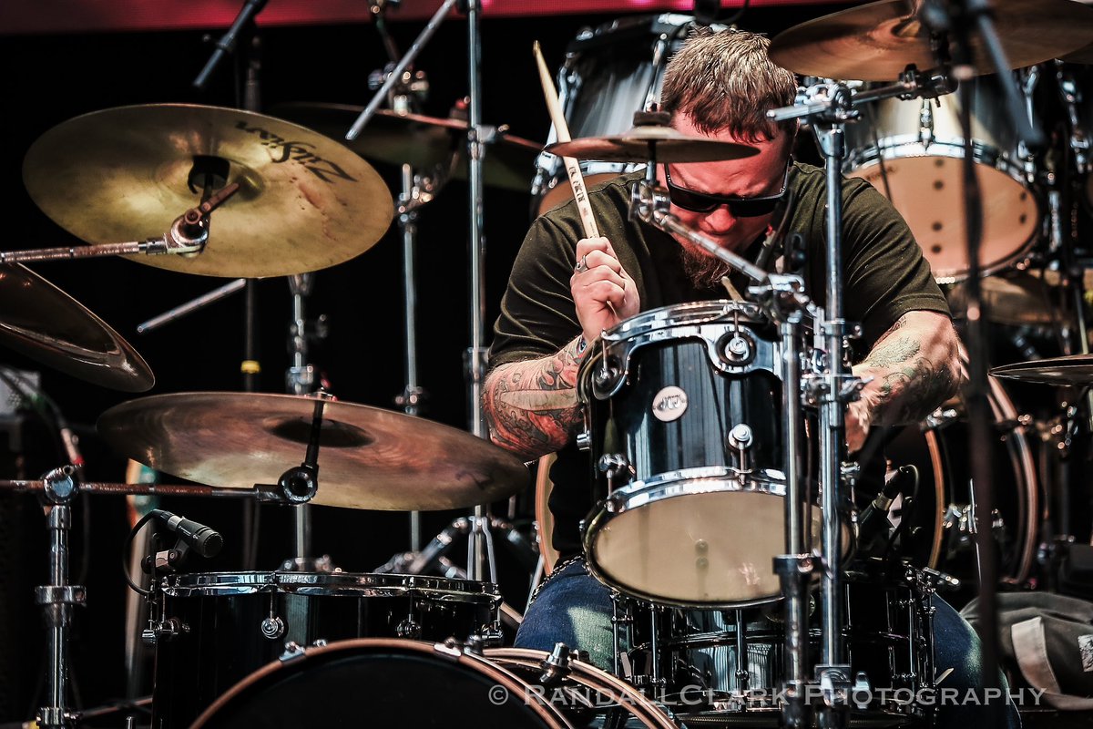 randallclark22's tweet photo. Want to thank the guys of @of82official for asking me to shoot their show at @warehouselive . Had a great time and got to listen to some great music at an awesome venue!
#of82 #localbands #musicphotographer #livemusicvenue #livemusic #warehouselivemidtown https://t.co/ub3GuQVPBK