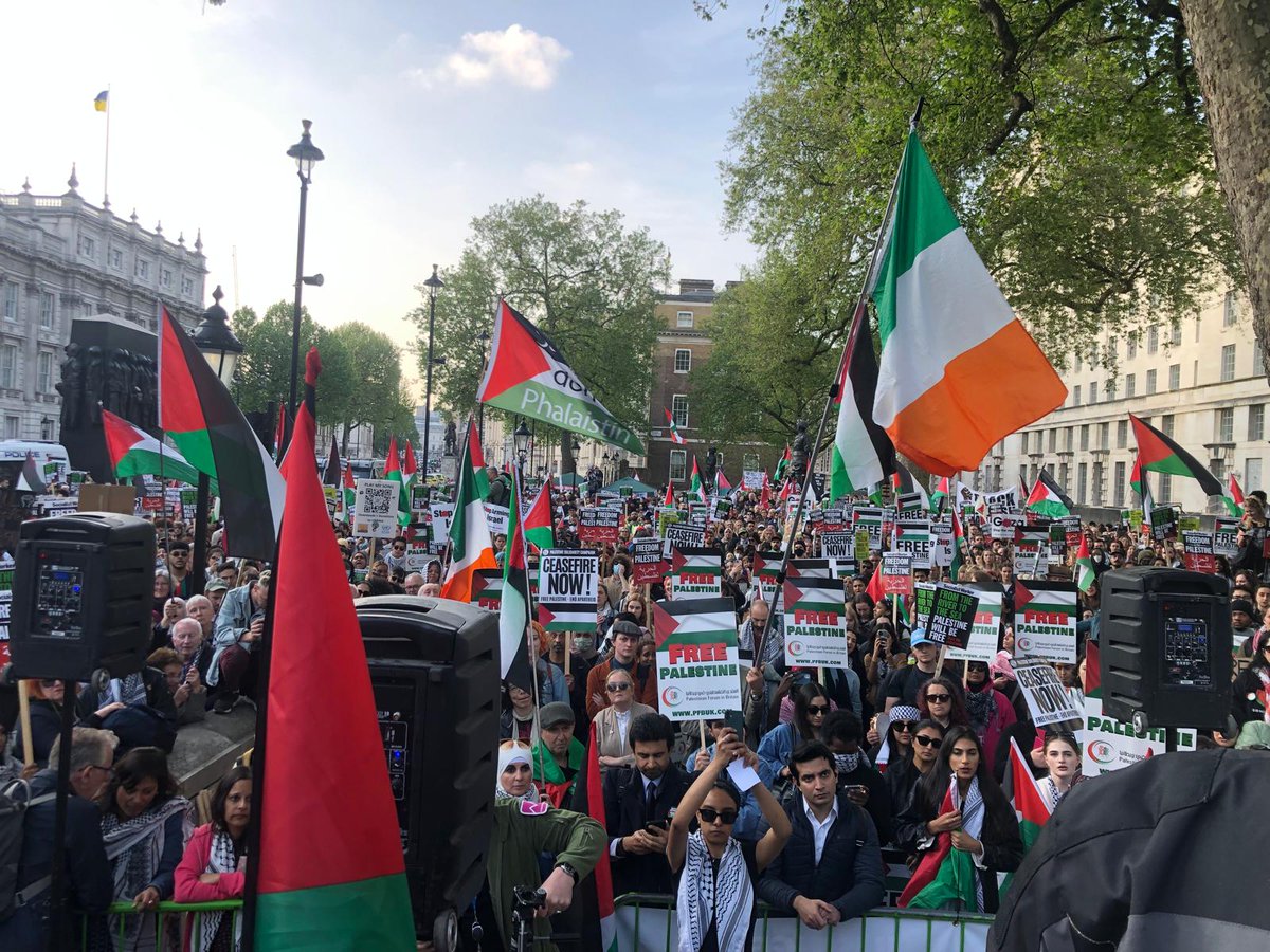 5,000 people outside Downing Street this evening in opposition to an Israeli assault on Rafah. The British government is aiding and abetting this assault. We need to #StopArmingIsrael! #HandsOffRafah #CeasefireNow