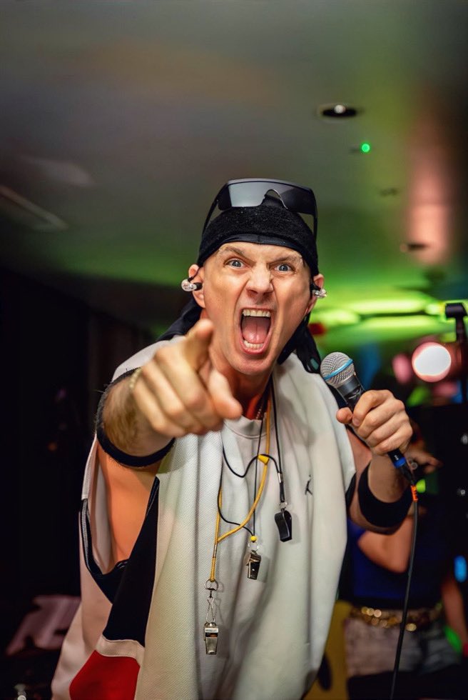 SmashHits_LIVE's tweet photo. Some Smashing Snaps from the @ATUSUGalwayMayo End Of Year Masquerade ball at the @ClaytonHotels Galway in April - AWESOME BUZZ
#SmashHits #College #Student #EOYBALL #ATUSU #epic #galway https://t.co/S1w1jYa8OJ