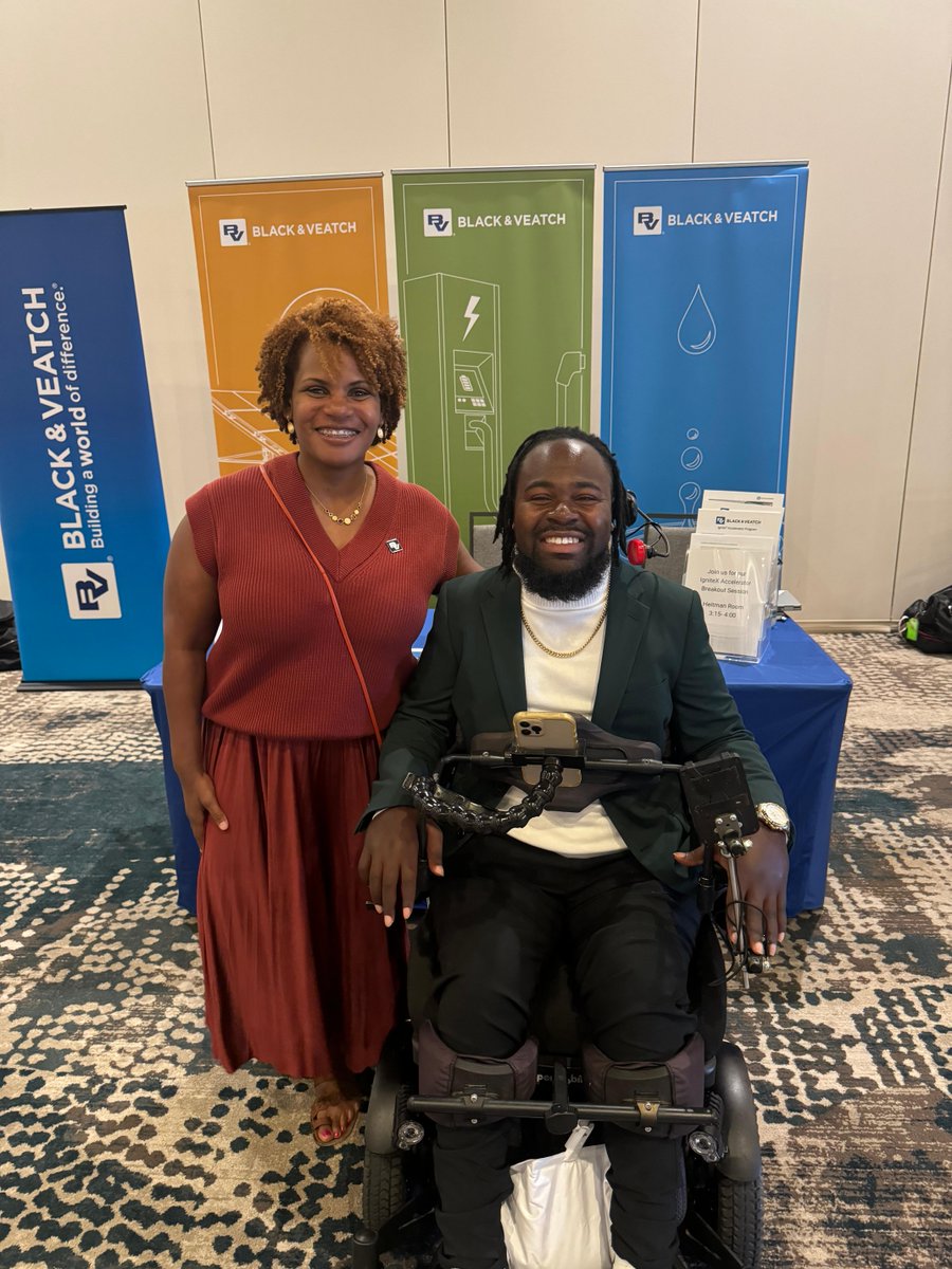 Inclusion meets #Innovation 🤝

During the 2024 @EdisonAwards, our proposal specialist, Will Smith, demonstrated the @NaqiLogix earbuds technology that has helped him thrive in the workplace, following the company's gold recognition for innovation. 🥇

Way to go, Will! 👏
