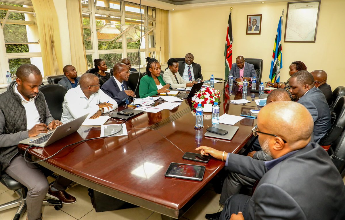 We had a consultative engagement with top officials from the Ministry of Cooperatives & MSMEs, led by @CsChelugui, to assess the impact of the Hustler Fund on millions of Kenyans at the bottom of the social pyramid since its launch one and a half years ago. 

Present at the…