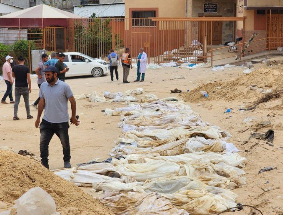 Ölmek üzere olan bebeklerin kemiklerini saydığımız gibi bize gün saydır Ya Allah.
Senin rahmetine emanet ettiğimiz o şehit ceylanların zalimine azabını göster.
Ya Rabbim... O annelere cennet serçelerini koyup saklayacağı bir Hira göster. Onları Gazze kuyularından çekip çıkaracak