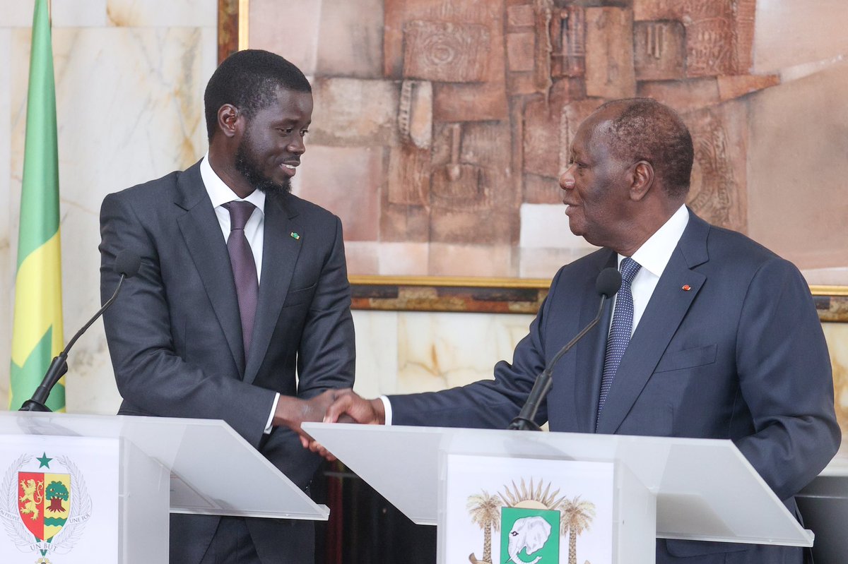 Très heureux d’avoir échangé avec le Président @PR_Diomaye, à qui j’ai réitéré mes chaleureuses félicitations pour son élection à la tête du Sénégal et réaffirmé notre disposition à renforcer les relations historiques d’amitié et de coopération entre nos deux pays.