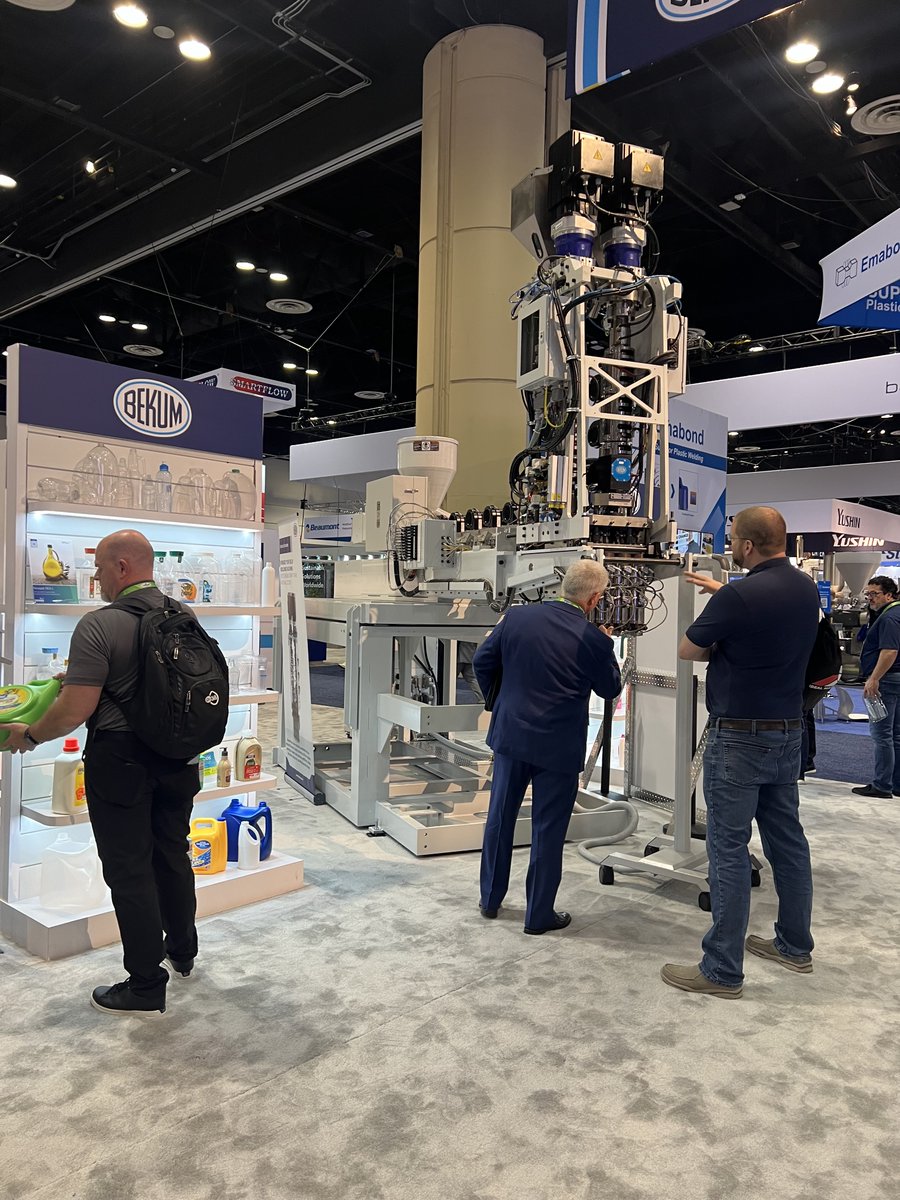 Another successful day at NPE 2024! We look forward to meeting with you tomorrow at booth #W2761.

#bekumamerica #bekum #NPE2024 #tradeswork #blowmolding #plastics #plasticsmanufacturing #technology
