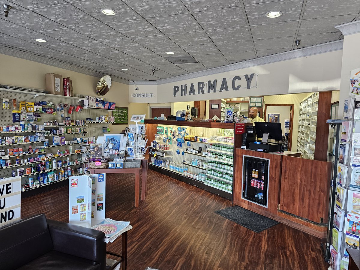 Community Health Northwest Florida Pharmacy Bayou Blvd. is a friendly #pharmacy that knows your name! 💙 Affordable Prices 💙 Great Service 💙 On your way home And did you know that when you fill your prescriptions with us, you are supporting community programs? 4350 Bayou Blvd.