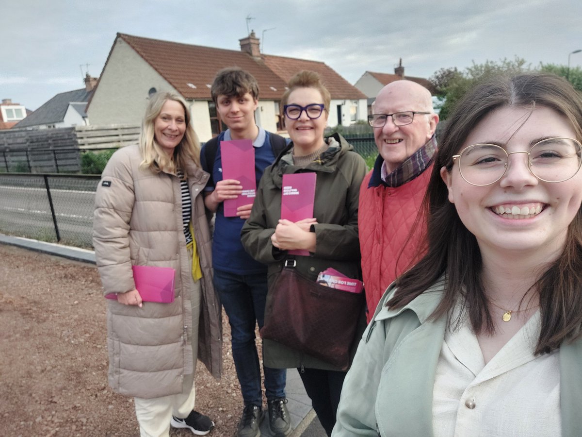 Great to be out leafleting with PSG Branch members in Prestonpans this evening!